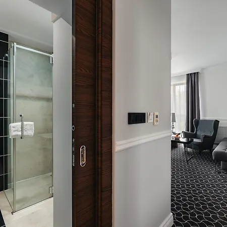 Rewita Imperial Resort *